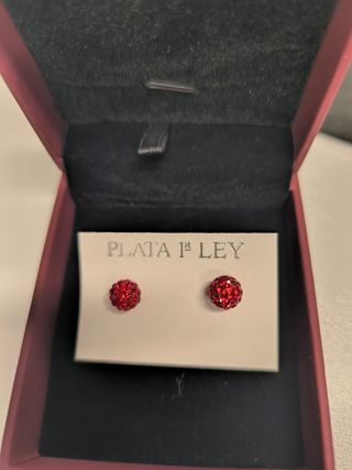 Pendientes de Plata con Circonitas Rojas