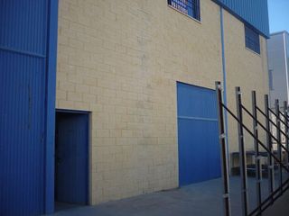 Nave industrial en venta en Bollullos de la Mitación