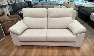 Sofá cama italiano. NUEVO DE FÁBRICA