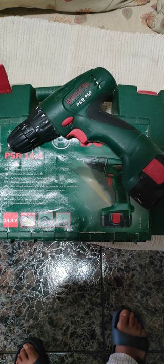 Taladro Bosch PSR 960 (sin cargador)