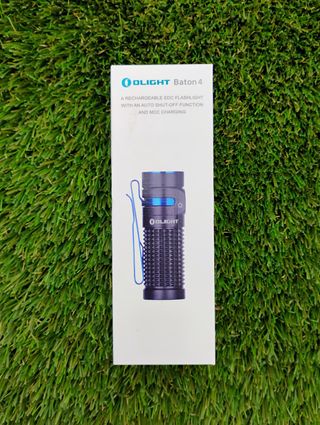 Linterna Olight Baton 4