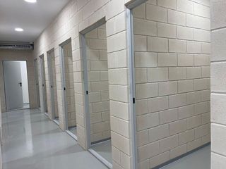 Local comercial en venta en El Castell-Poble Vell en Castelldefels