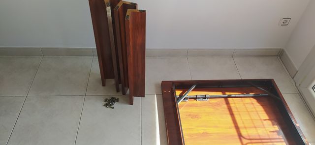 Mesa extensible de madera