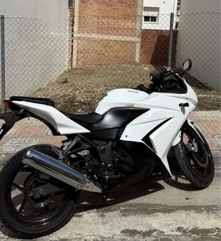 Kawasaki Ninja 250 R Blanca