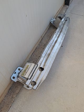 Refuerzo travesaño Paragolpes Trasero Audi q7 m4