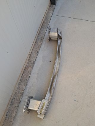 Refuerzo travesaño Paragolpes Trasero Audi q7 m4