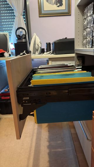 2 MUEBLES OFICINA Y 1 CAJONERA