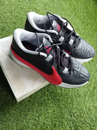 Nike Giannis Zoom Freak 5 Talla 44.5