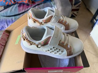 Sneakers Lelly Kelly bianche con charms