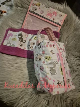 Neceser y estuche higiene bucal gatitos
