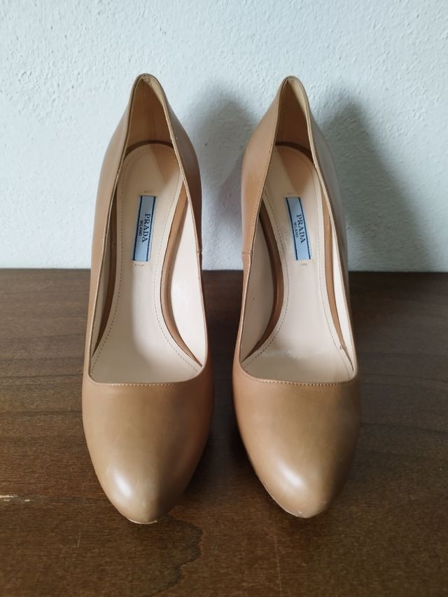 Scarpe Prada décolleté tacco alto pelle