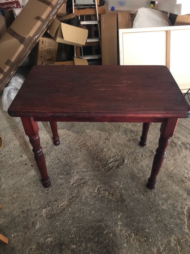 Mesa de madera antigua