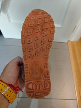 Deportivas Mustang Mujer Beige y Rojo