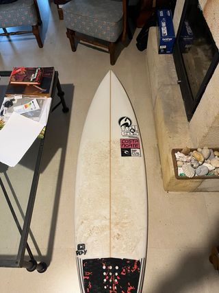 Tabla de Surf
Semi- nueva con 4 baños 