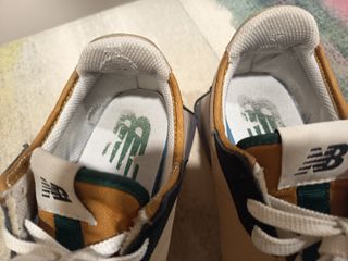 New Balance 327 mostaza