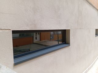 Se vende o Se alquila - Oficina nueva en Cáceres.