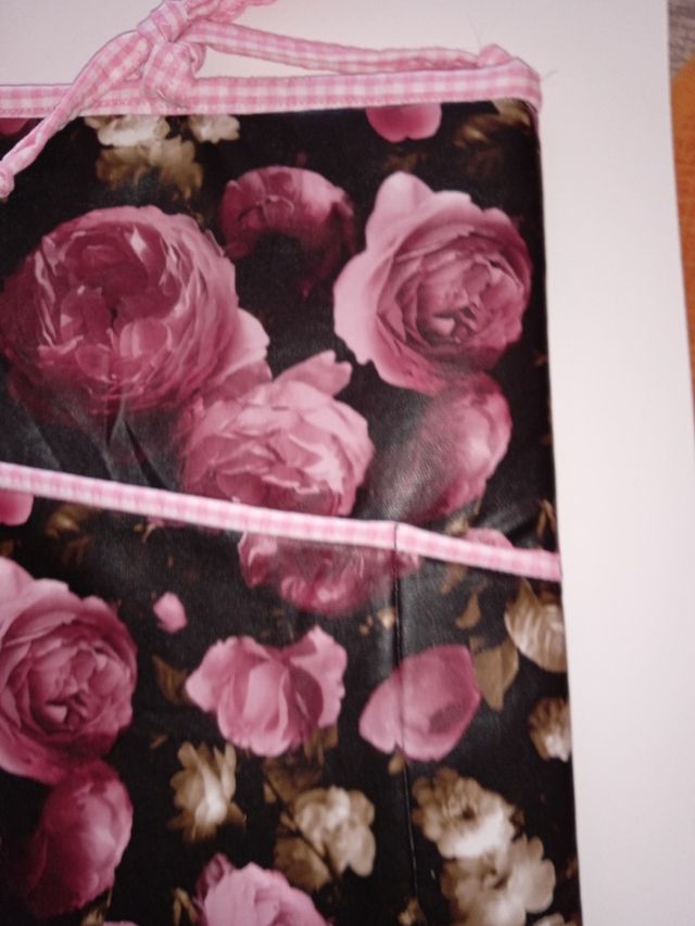 Funda libro flores polipiel