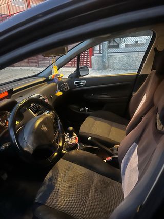 Peugeot 307 2004