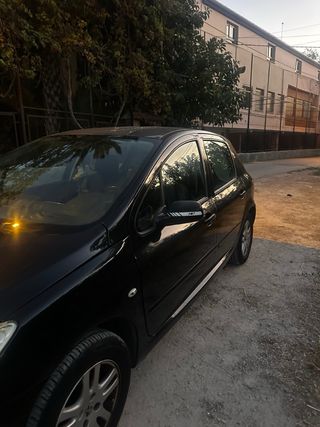 Peugeot 307 2004