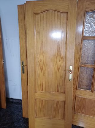 Puertas de madera maciza para Julio