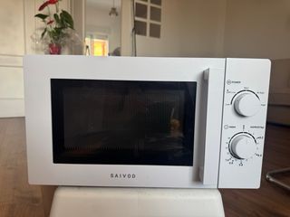 Microondas blanco