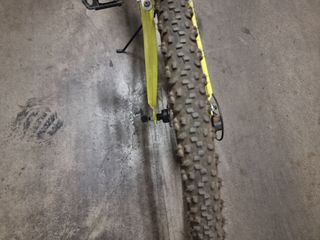 Bicicleta de Montaña Amarilla