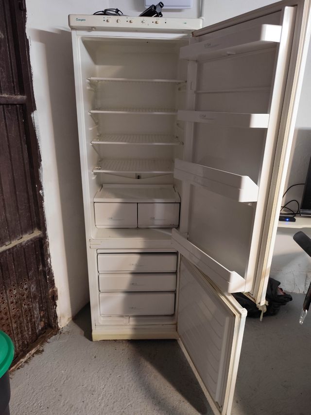 Frigorífico (congelador no funciona)