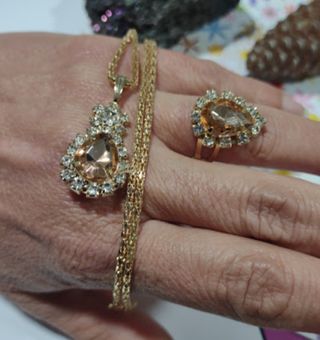 Lote Colgante, Pendientes y Anillo