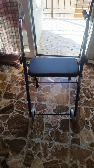 Carrito andador ligero y cómodo