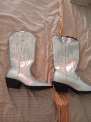 Botas plateadas