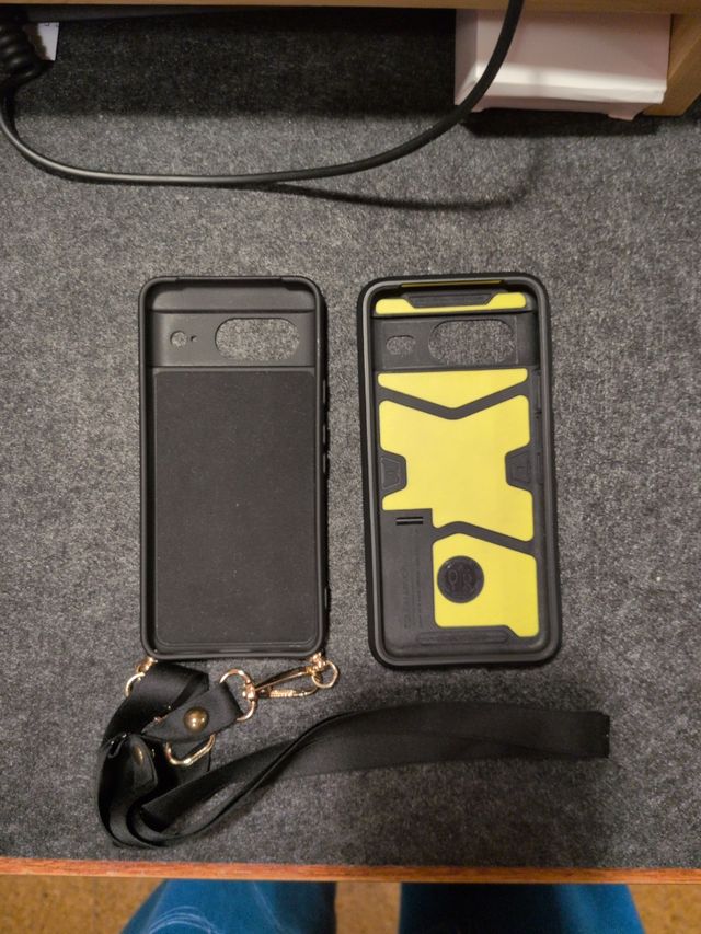 Dos fundas Google Pixel 8 negras