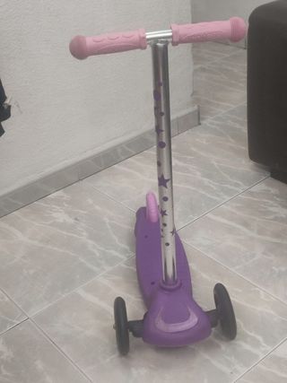 Patinete infantil 3 ruedas morado marca scooter