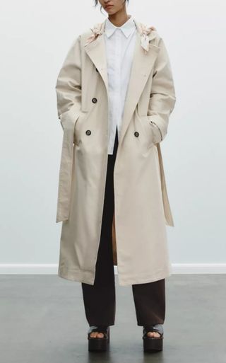 Trench largo de Zara. Talla XS. Nuevo 