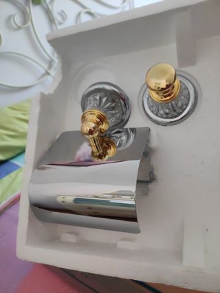 Conjunto 4 Accesorios Baño Oro, plateado y Cristal