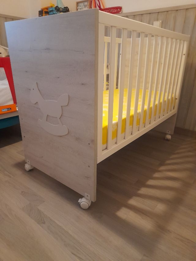 Cuna Colchón El Corte Inglés de segunda mano por 100 EUR en