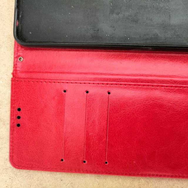 Funda móvil roja