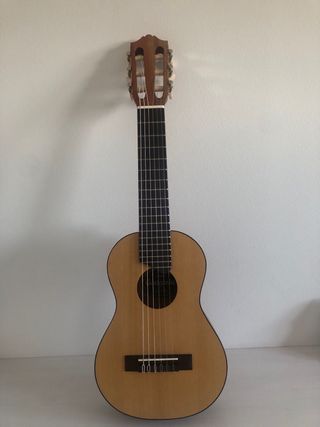 Guitalele de 6 cuerdas