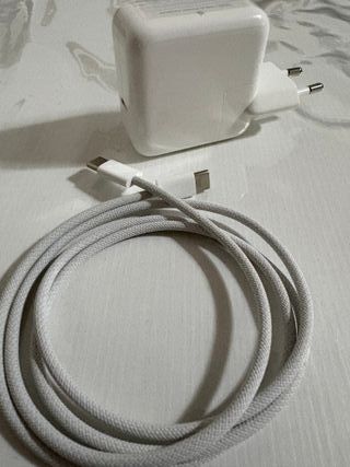 Cargador Apple 30W USB-C y Cable Trenzado