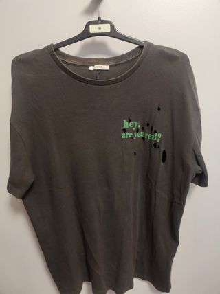 Camiseta Zara gris roto Talla S