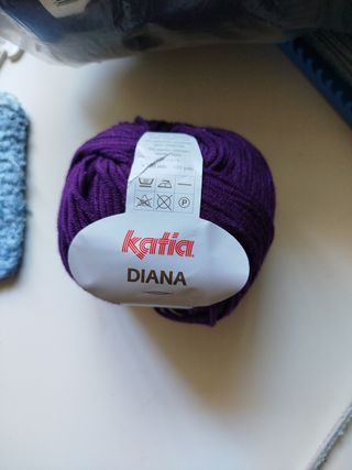 10 Ovillo Katia Diana Morado