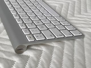 Teclado Apple Magic A1314 Español Inalámbrico
