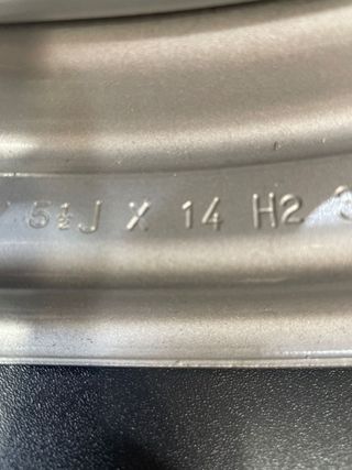 LLANTA CARAVANA / REMOLQUE DE 14” 4 tornillos