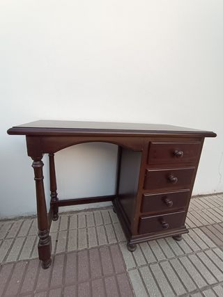 Habitación de Madera Maciza Color Wengue.