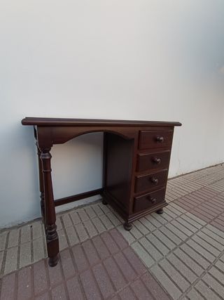 Habitación de Madera Maciza Color Wengue.