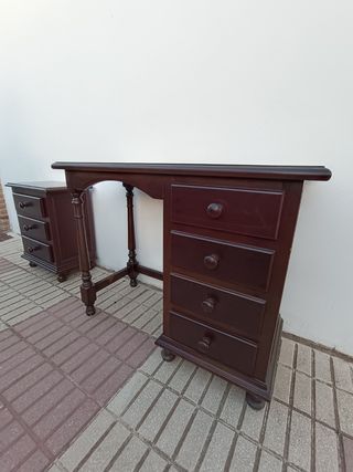 Habitación de Madera Maciza Color Wengue.