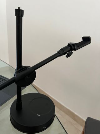 Trípode móvil ajustable