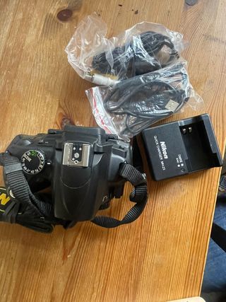 Cámara Nikon D5000 Negra nueva 