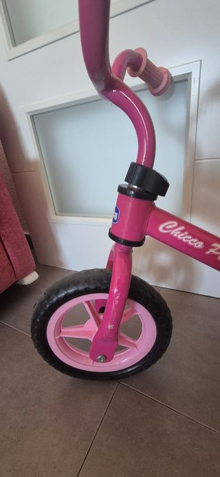 Bicicleta sin pedales Chicco Rosa