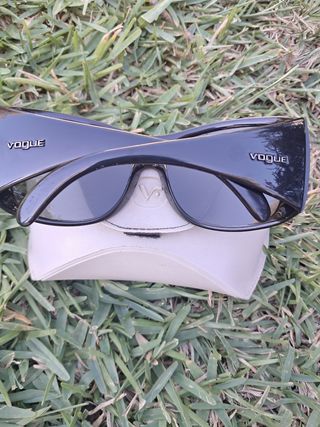 Gafas de Sol Vintage Vogue VO 2399-S + Funda