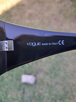 Gafas de Sol Vintage Vogue VO 2399-S + Funda